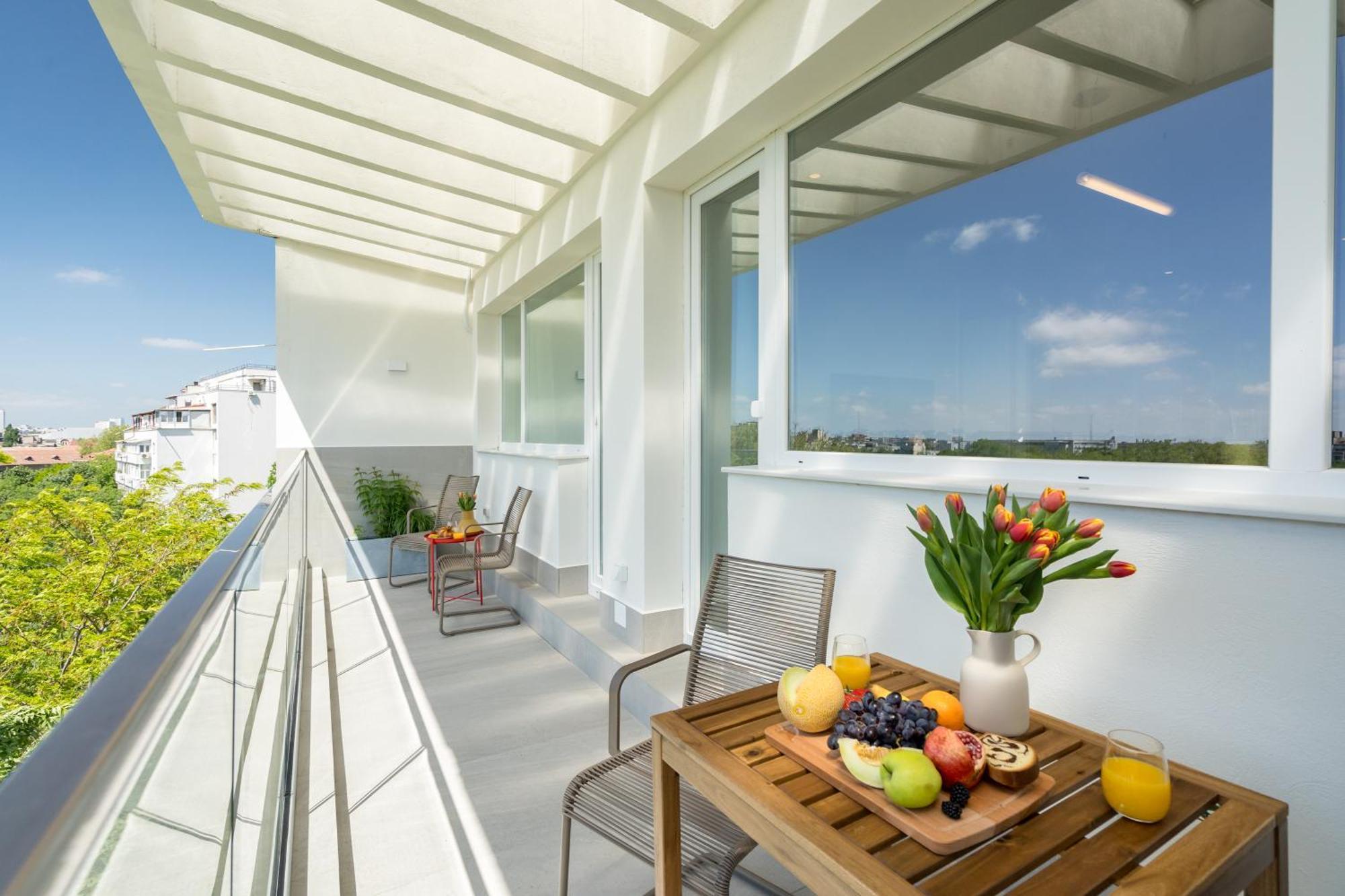 Luxury With Amazing Terrace Apartment Bukarest